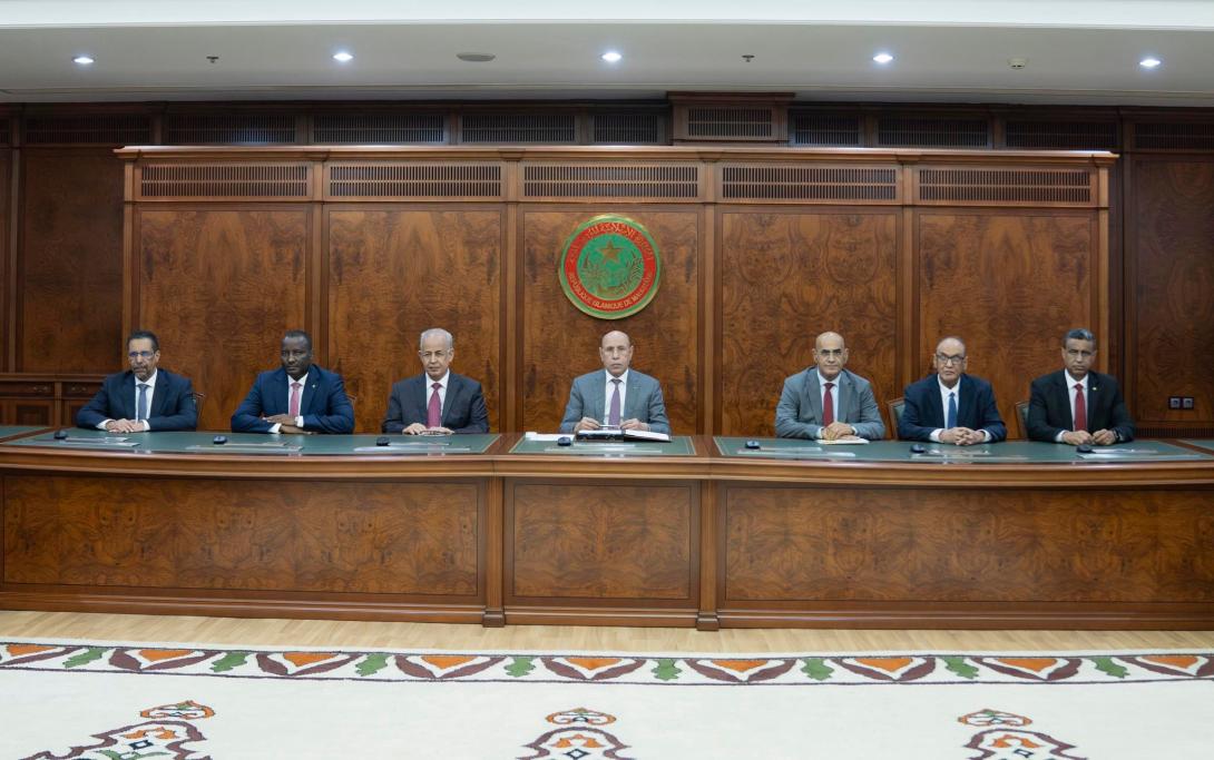 رئيس الجمهورية يشرف على أداء اليمين القانونية لأعضاء سلطة مكافحة الفساد