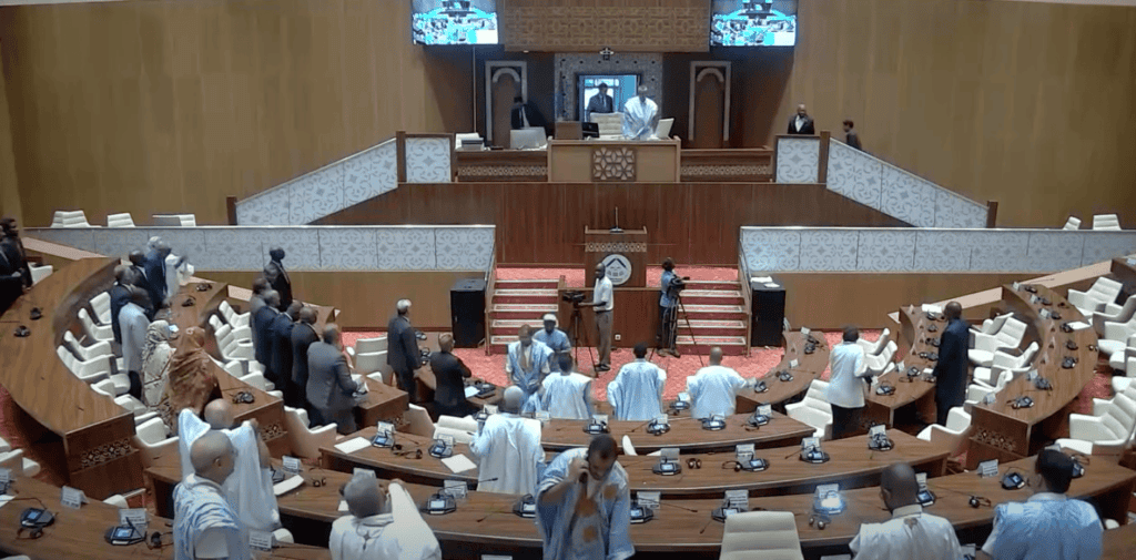 الجمعية الوطنية تصدق على تعديل بعض أحكام النظام الأساسي للجمارك