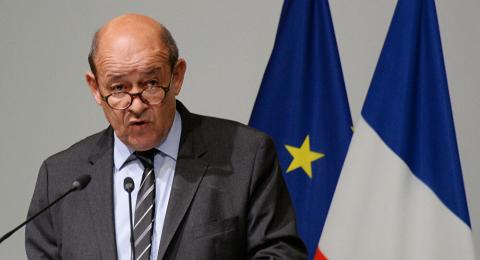 وزير الخارجية الفرنسية : القوات الفرنسية والأوروبية في مالي لا تستطيع البقاء على هذا الوضع
