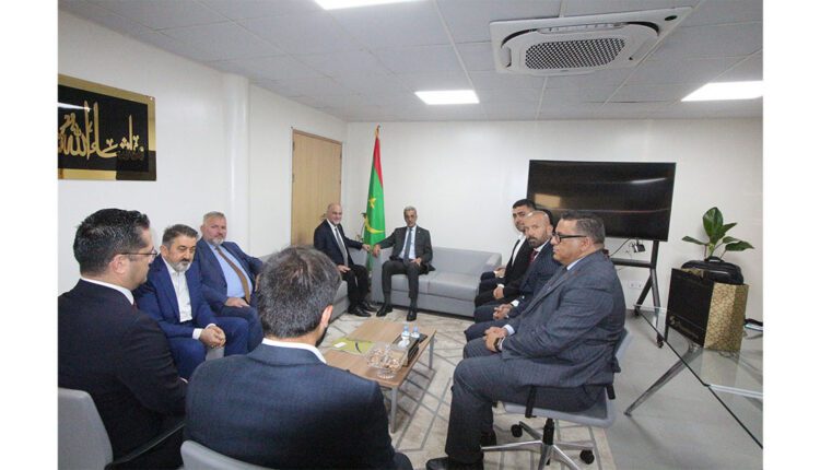 وزير المعادن يبحث مع السفير التركي وشركة “كاردمير القابضة” فرص الاستثمار في موريتانيا
