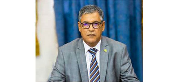 رئيس المجلس الأعلى للتهذيب يعود إلى نواكشوط قادما من تونس