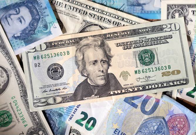 البنك المركزي يحدد سعر الدولار عند 39.60 أوقية